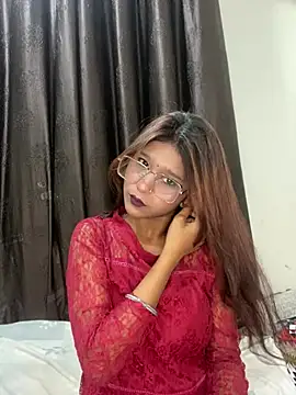 Snapshot of Cutiepie- chatting on 04-09-26, 05:40 Cutiepie- online show from 04-09-26, 05:40