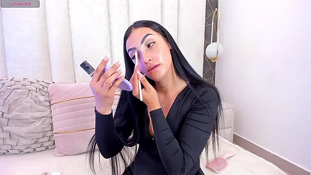 Snapshot of isabellajons chatting on 04-03-26, 05:16 isabellajons online show from 04-03-26, 05:16