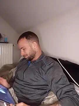 Snapshot of Fabika15 chatting on 04-07-26, 07:53 Fabika15 online show from 04-07-26, 07:53