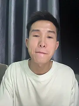 tuanhip online show from 04-05-26, 03:09