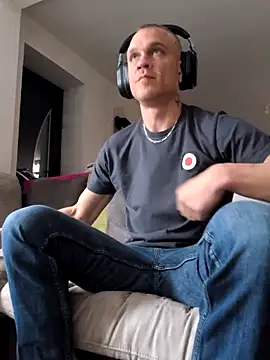 Snapshot of jocass1628 chatting on 04-04-26, 10:57 jocass1628 online show from 04-04-26, 10:57