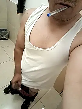 lobo caliente37 online show from 04-02-26, 10:07