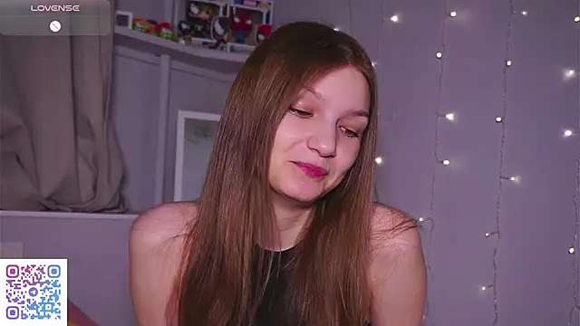 Snapshot of OpsieBoobsie chatting on 04-05-26, 04:53 OpsieBoobsie online show from 04-05-26, 04:53