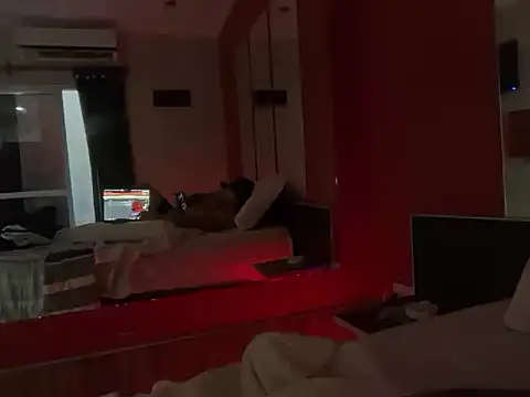 EmirlaSkarlett96 online show from 04-02-26, 10:07