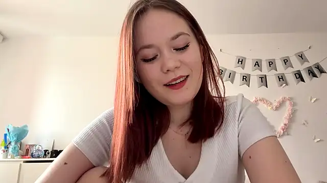 Snapshot of BernieceFender chatting on 04-07-26, 08:59 BernieceFender online show from 04-07-26, 08:59