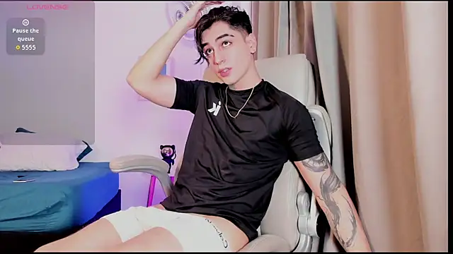 Thiago angel online show from 04-03-26, 04:10