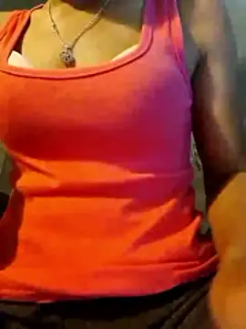 Snapshot of Mi-Tiffiny chatting on 04-04-26, 02:58 Mi-Tiffiny online show from 04-04-26, 02:58