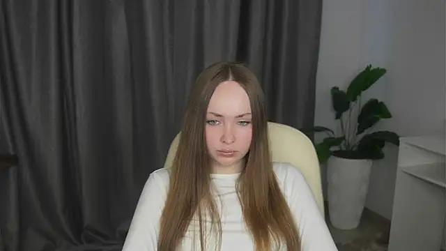 TaHyle online show from 04-06-26, 01:56