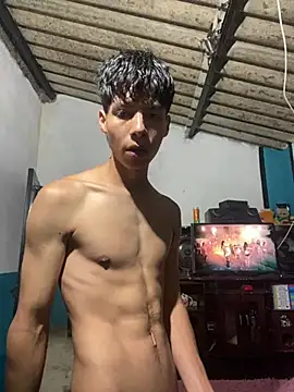 Snapshot of Nando-111 chatting on 04-04-26, 05:49 Nando-111 online show from 04-04-26, 05:49