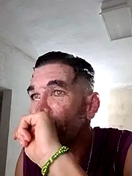 Snapshot of Brian8969 chatting on 04-04-26, 02:54 Brian8969 online show from 04-04-26, 02:54