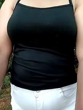 Snapshot of Ya-kun- chatting on 04-05-26, 11:18 Ya-kun- online show from 04-05-26, 11:18