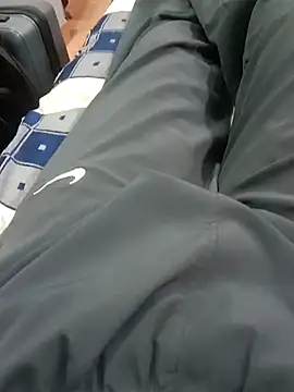 Snapshot of minkzz0 chatting on 04-14-26, 02:01 minkzz0 online show from 04-14-26, 02:01