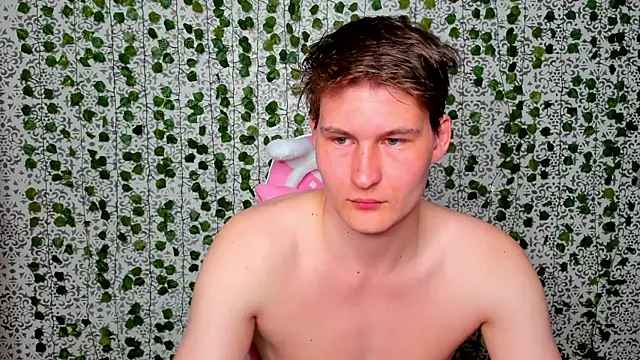 Snapshot of _Srifi_ chatting on 04-15-26, 04:36 Srifi online show from 04-15-26, 04:36