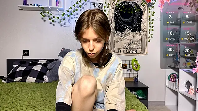 LunaBless online show from 04-09-26, 08:14