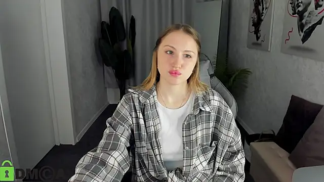 Snapshot of April_Jackson chatting on 04-10-26, 01:00 April Jackson online show from 04-10-26, 01:00