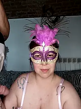 Snapshot of Giochidicoppia chatting on 04-12-26, 09:31 Giochidicoppia online show from 04-12-26, 09:31