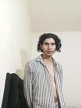 Snapshot of Alex_rose777 chatting on 04-09-26, 09:20 Alex rose777 online show from 04-09-26, 09:20