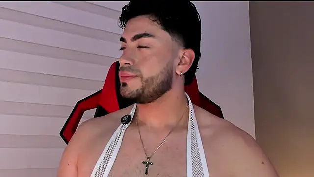 Alexander Diazz online show from 04-07-26, 01:22