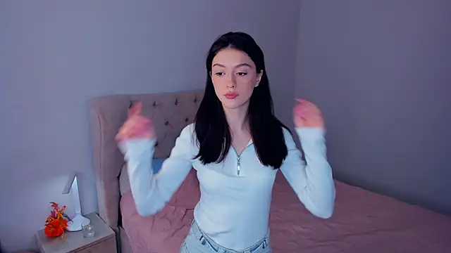 LibbieSchworm online show from 04-12-26, 06:07