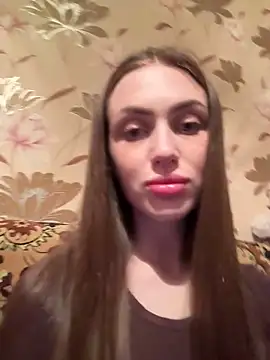 Snapshot of AlinaLove3213 chatting on 04-08-26, 06:08 AlinaLove3213 online show from 04-08-26, 06:08