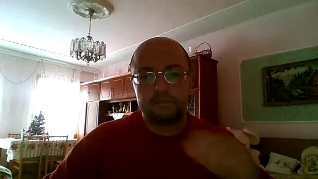 Snapshot of Luceriusbigass chatting on 12-14-24, 11:29 Luceriusbigass online show from 12-14-24, 11:29