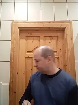 Snapshot of Luceriusbigass chatting on 12-20-24, 05:29 Luceriusbigass online show from 12-20-24, 05:29