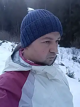 Snapshot of Luceriusbigass chatting on 12-29-24, 12:01 Luceriusbigass online show from 12-29-24, 12:01