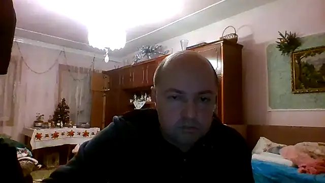 Snapshot of Luceriusbigass chatting on 12-29-24, 05:22 Luceriusbigass online show from 12-29-24, 05:22