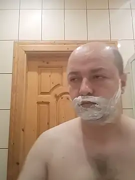 Snapshot of Luceriusbigass chatting on 01-23-25, 06:56 Luceriusbigass online show from 01-23-25, 06:56