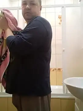 Snapshot of Luceriusbigass chatting on 02-11-25, 11:10 Luceriusbigass online show from 02-11-25, 11:10