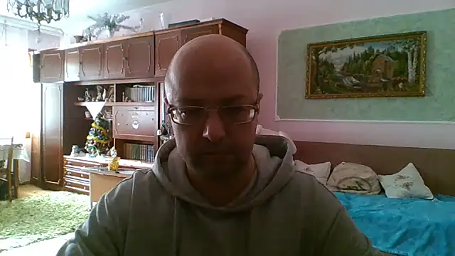 Snapshot of Luceriusbigass chatting on 02-15-25, 11:28 Luceriusbigass online show from 02-15-25, 11:28