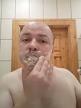 Snapshot of Luceriusbigass chatting on 02-25-25, 11:22 Luceriusbigass online show from 02-25-25, 11:22