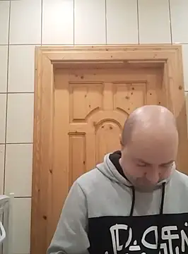 Snapshot of Luceriusbigass chatting on 02-27-25, 05:15 Luceriusbigass online show from 02-27-25, 05:15