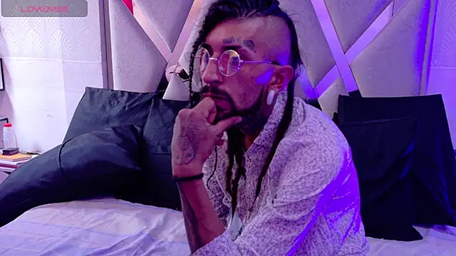 Tattoo edbosses online show from 04-10-26, 08:02