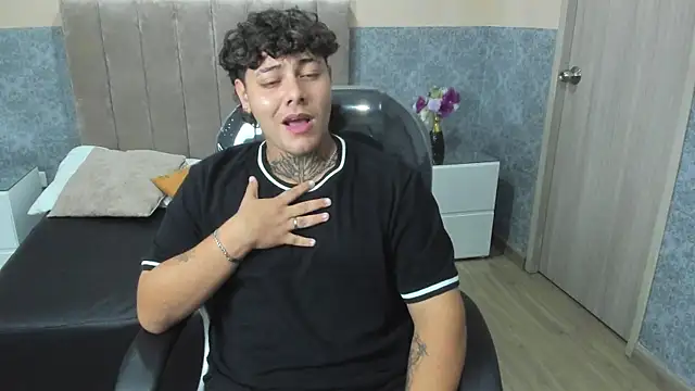 DAMON SALVATTORE online show from 04-09-26, 04:01