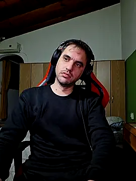 Gonza42OArg online show from 04-08-26, 03:50