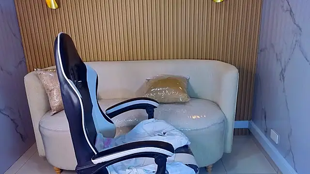 Andrea Brown tx online show from 04-11-26, 07:45