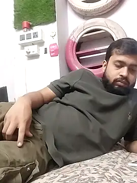 Snapshot of hornydaddy_21 chatting on 04-09-26, 02:11 hornydaddy 21 online show from 04-09-26, 02:11