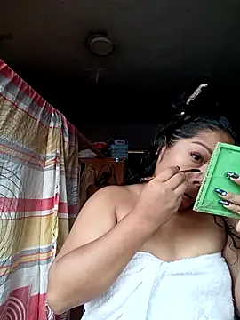 gatita2303 online show from 04-09-26, 10:04