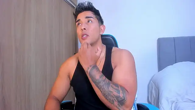 alangreek1 online show from 04-10-26, 01:55