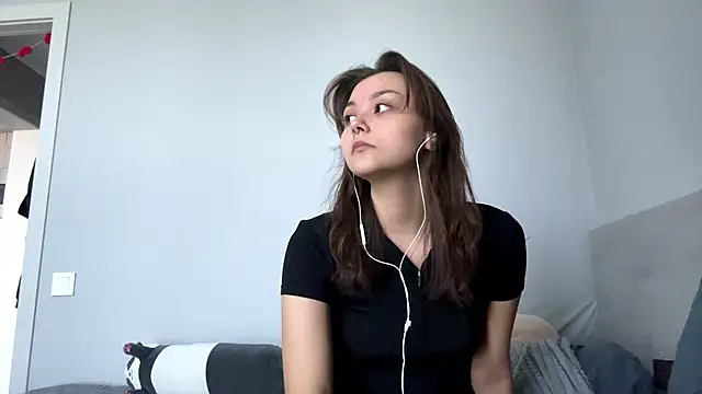 Thyeiysyla online show from 04-15-26, 10:11