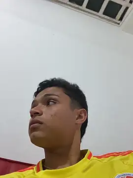 Snapshot of Chilly18_pro chatting on 04-11-26, 09:19 Chilly18 pro online show from 04-11-26, 09:19