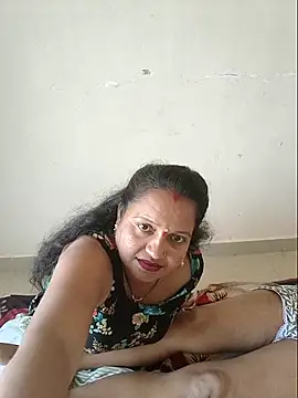 Snapshot of Hot_night chatting on 04-14-26, 08:20 Hot night online show from 04-14-26, 08:20