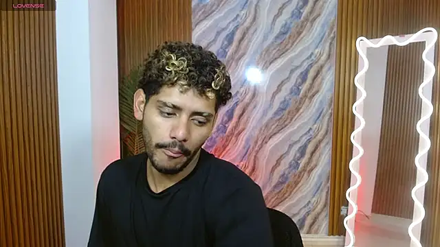 milo tay online show from 04-12-26, 03:00