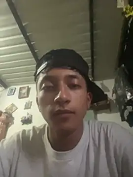 Snapshot of Aaron_Brink_ chatting on 04-14-26, 10:05 Aaron Brink online show from 04-14-26, 10:05