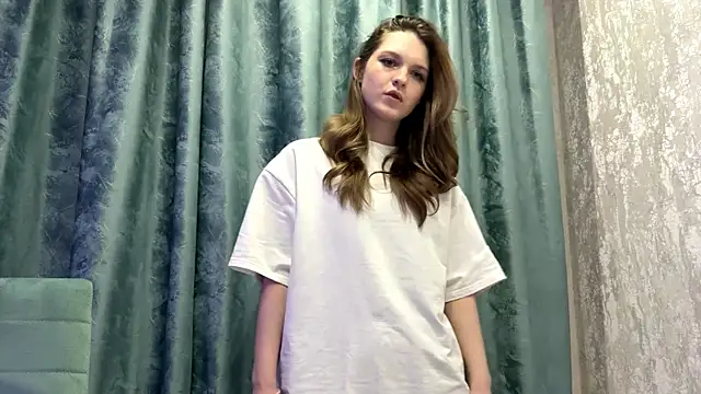 Chillinghotspot online show from 04-11-26, 05:28