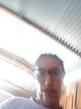 Snapshot of DulceM0609 chatting on 04-12-26, 02:00 DulceM0609 online show from 04-12-26, 02:00