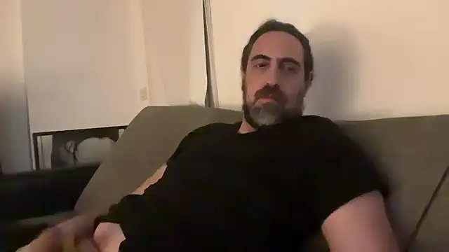 Snapshot of Mach3t3 chatting on 04-16-26, 03:18 Mach3t3 online show from 04-16-26, 03:18