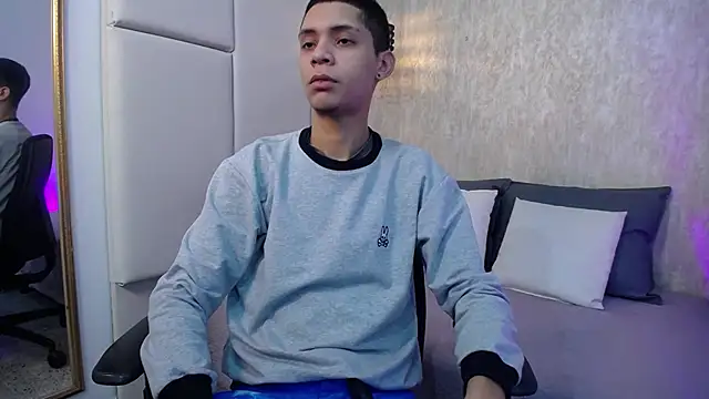 Snapshot of Axel_marcus chatting on 04-14-26, 08:15 Axel marcus online show from 04-14-26, 08:15