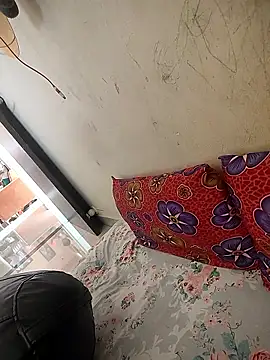 nishaslutty online show from 04-12-26, 09:58